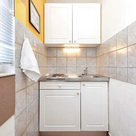 Big Blue Jelsa (Hvar)